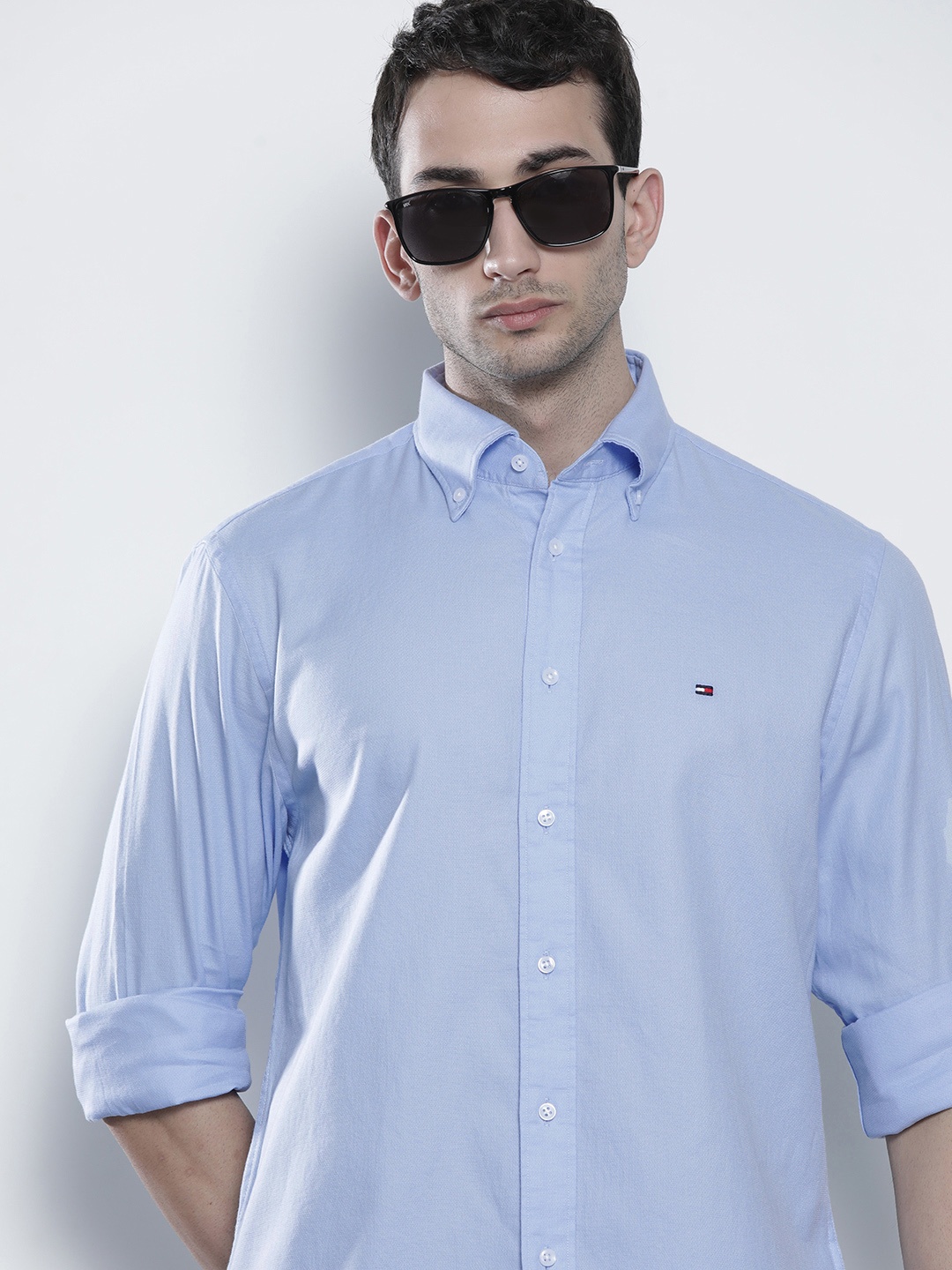 

Tommy Hilfiger Men Blue Opaque Casual Shirt