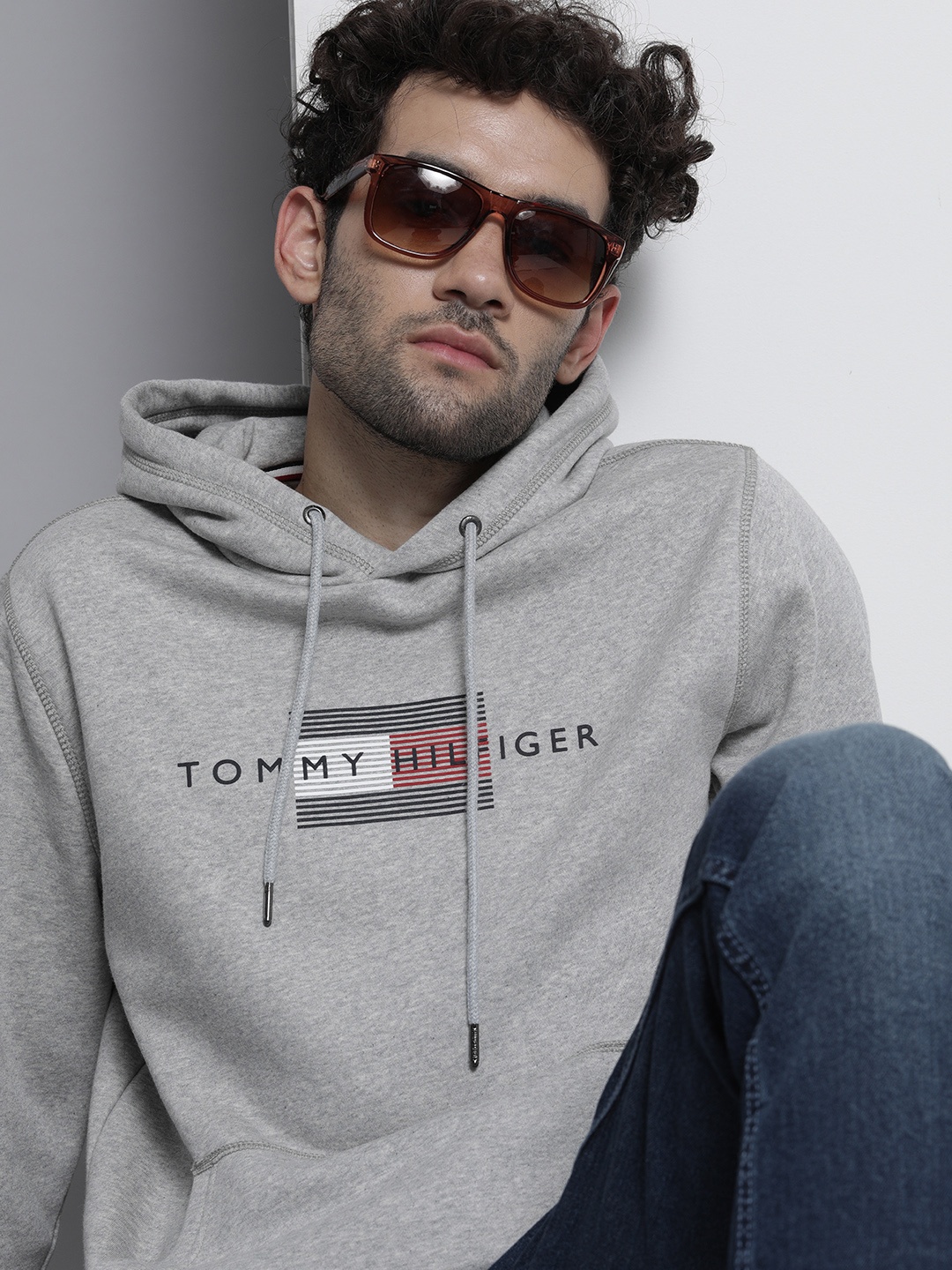 

Tommy Hilfiger Men Grey Printed Hooded Sweatshirt