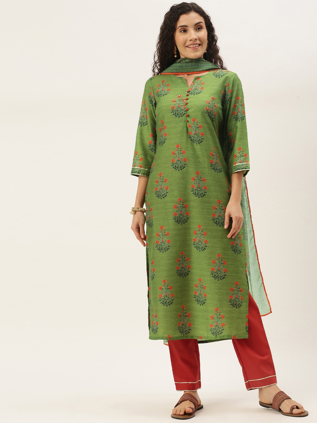 

shiloh Women Green & Orange Ethnic Motifs Print Sequinned Kurta with Trousers & Dupatta
