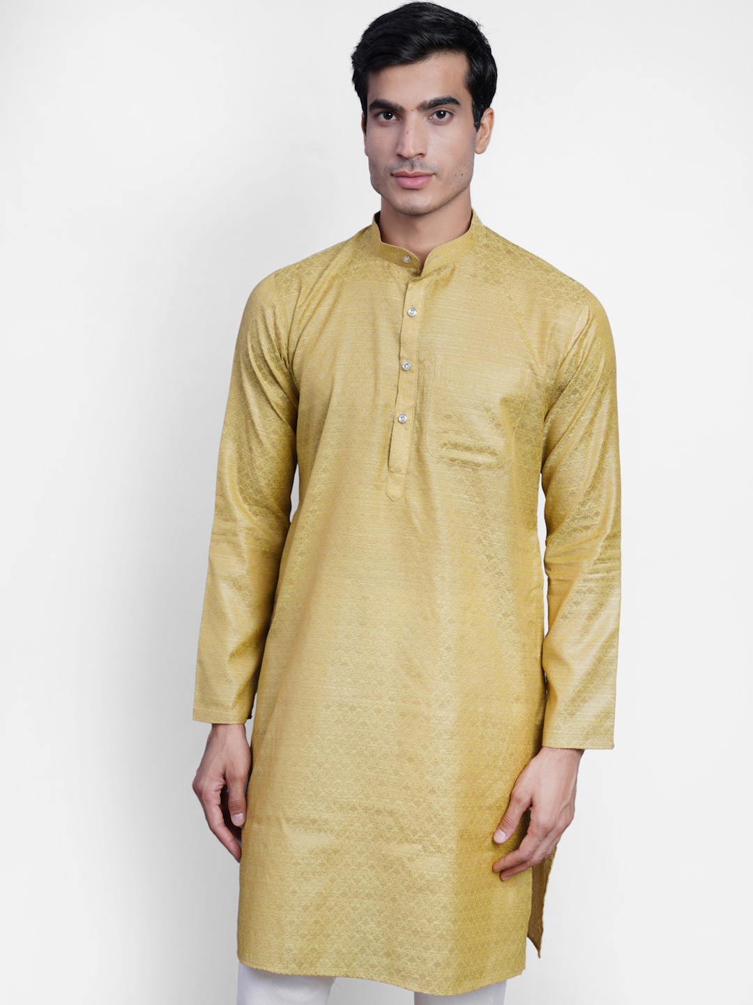 

Wintage Men Green Ethnic Motifs Regular Kurta with Pyjamas