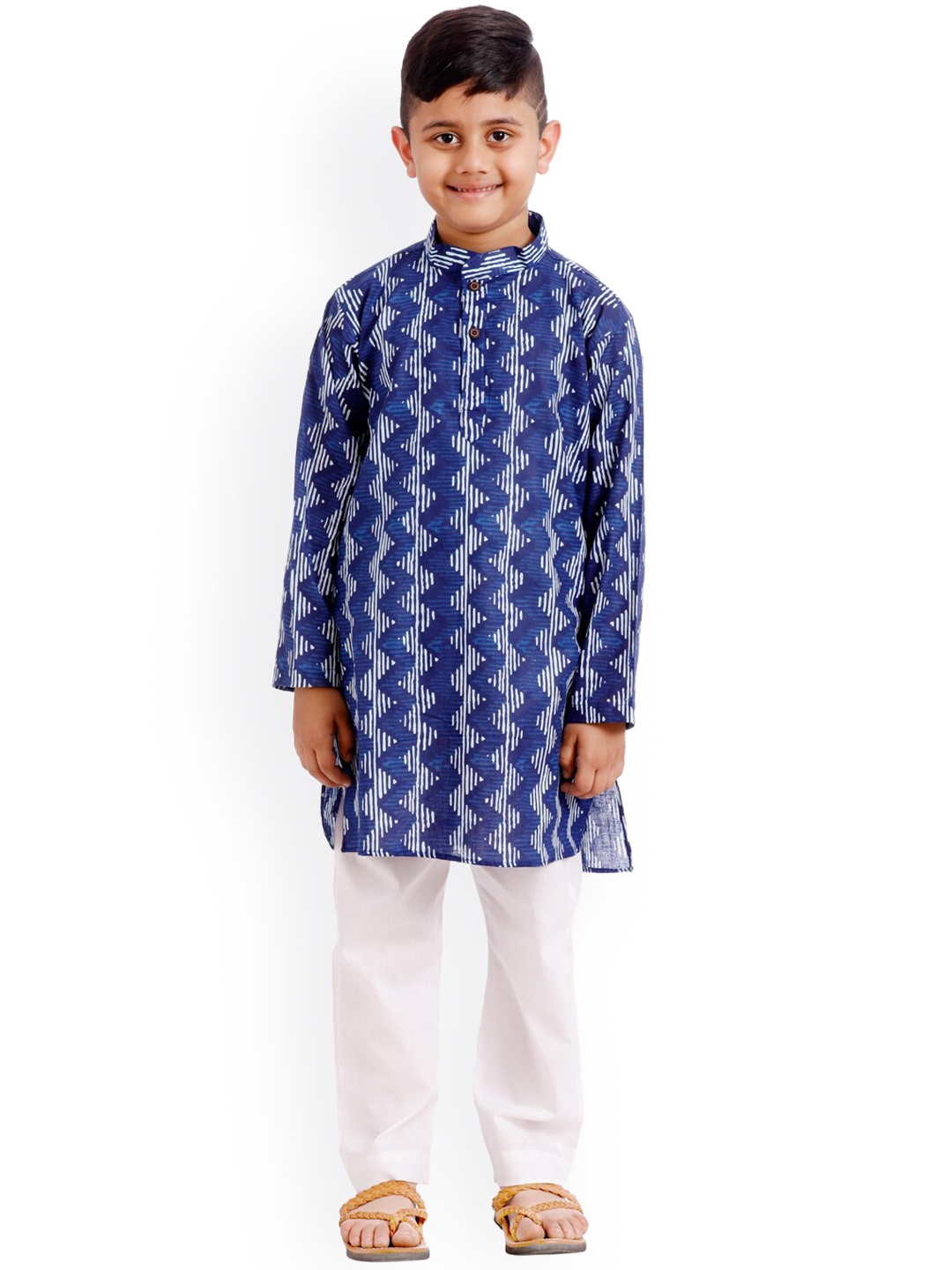 

SOULFULLY INDIAN Boys Blue Printed Kurta with Pyjamas