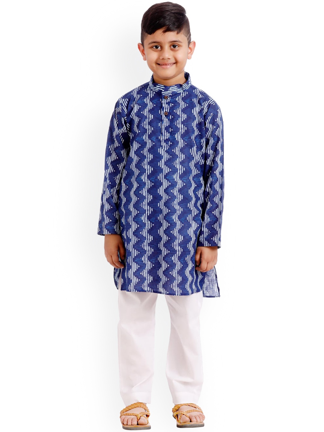 

SOULFULLY INDIAN Boys Blue Leheriya Printed Regular Pure Cotton Kurta with Pyjamas