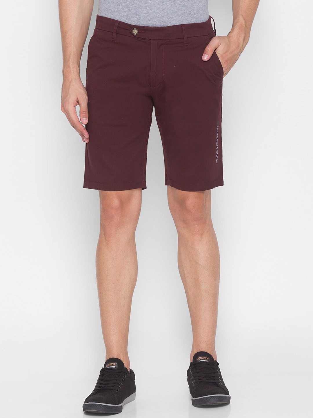 

SPYKAR Men Maroon Slim Fit Low-Rise Pure Cotton Regular Shorts