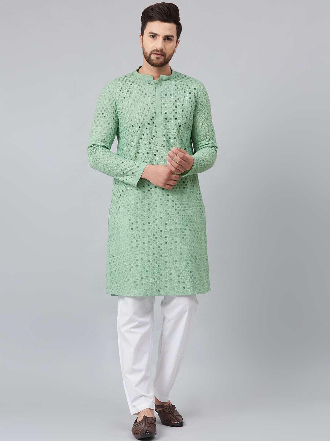 

See Designs Men Green & White Chikankari Embroidered Pure Cotton Kurta with Pyjamas