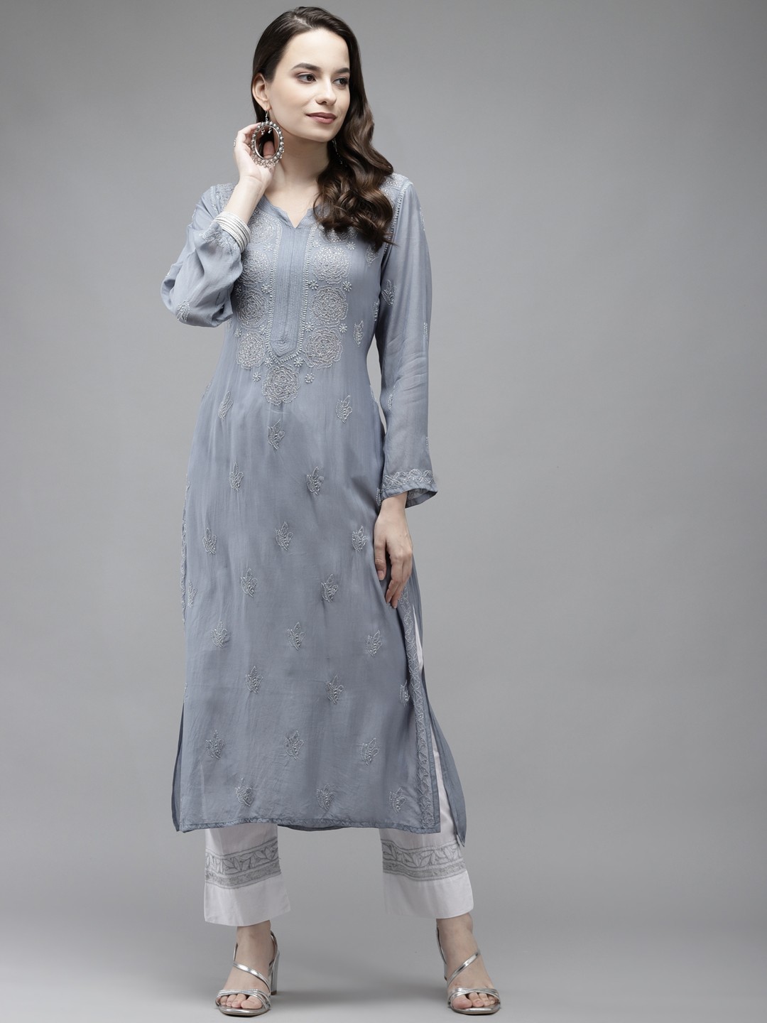 

ADA Women Grey Ethnic Motifs Embroidered Mukaish Handloom Kurta