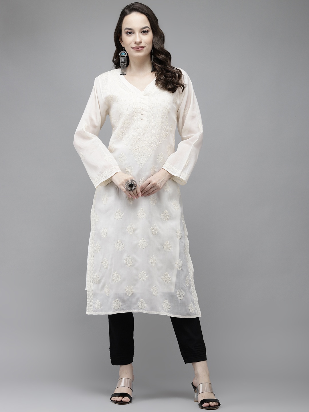 

ADA Women Cream-Coloured Floral Regular Chikankari Handloom Kurta with Trousers