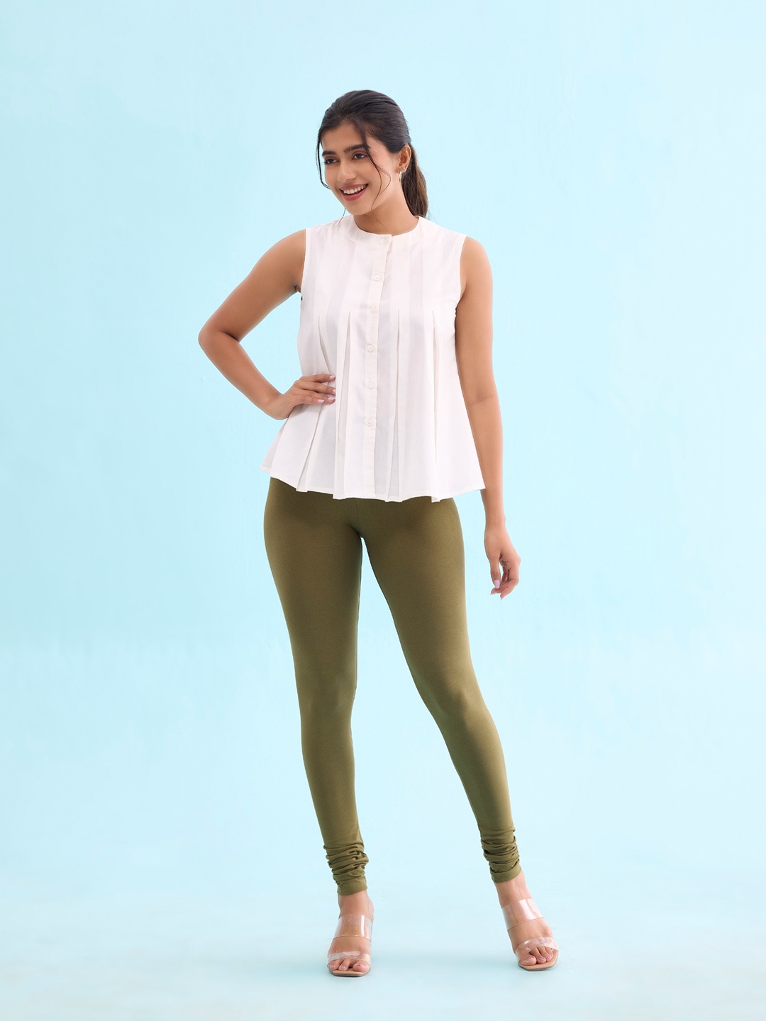 

Go Colors Women Olive GreenSolid Churidar-Length Leggings