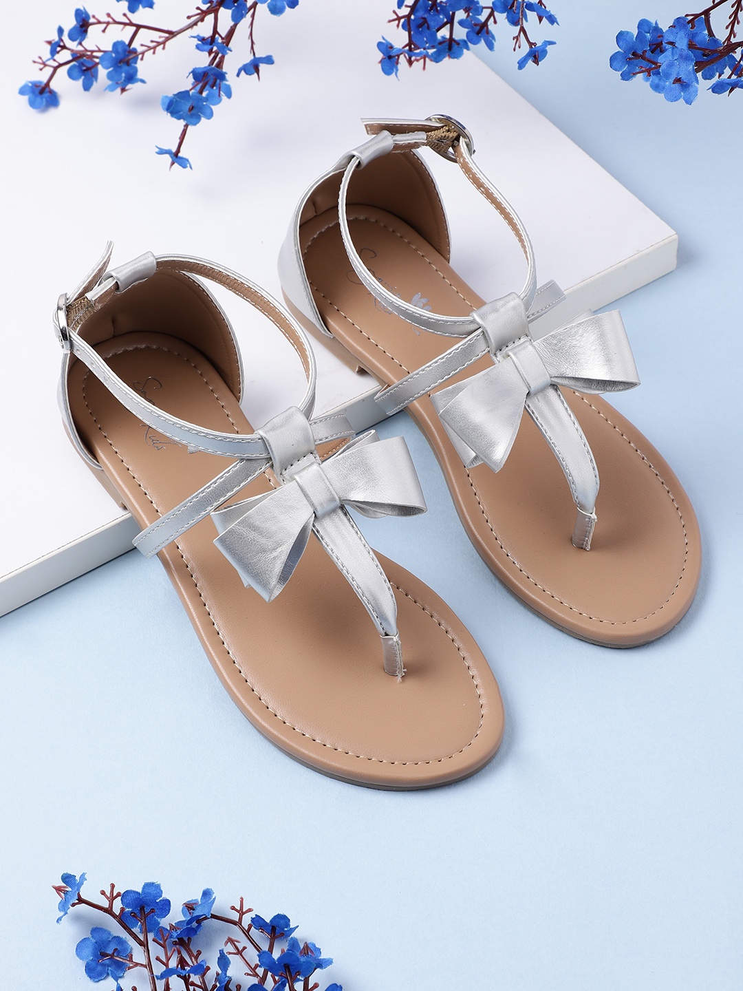 

Sangria Girls Silver-Toned Solid Mid-Top T-Strap Flats with Bow Detail