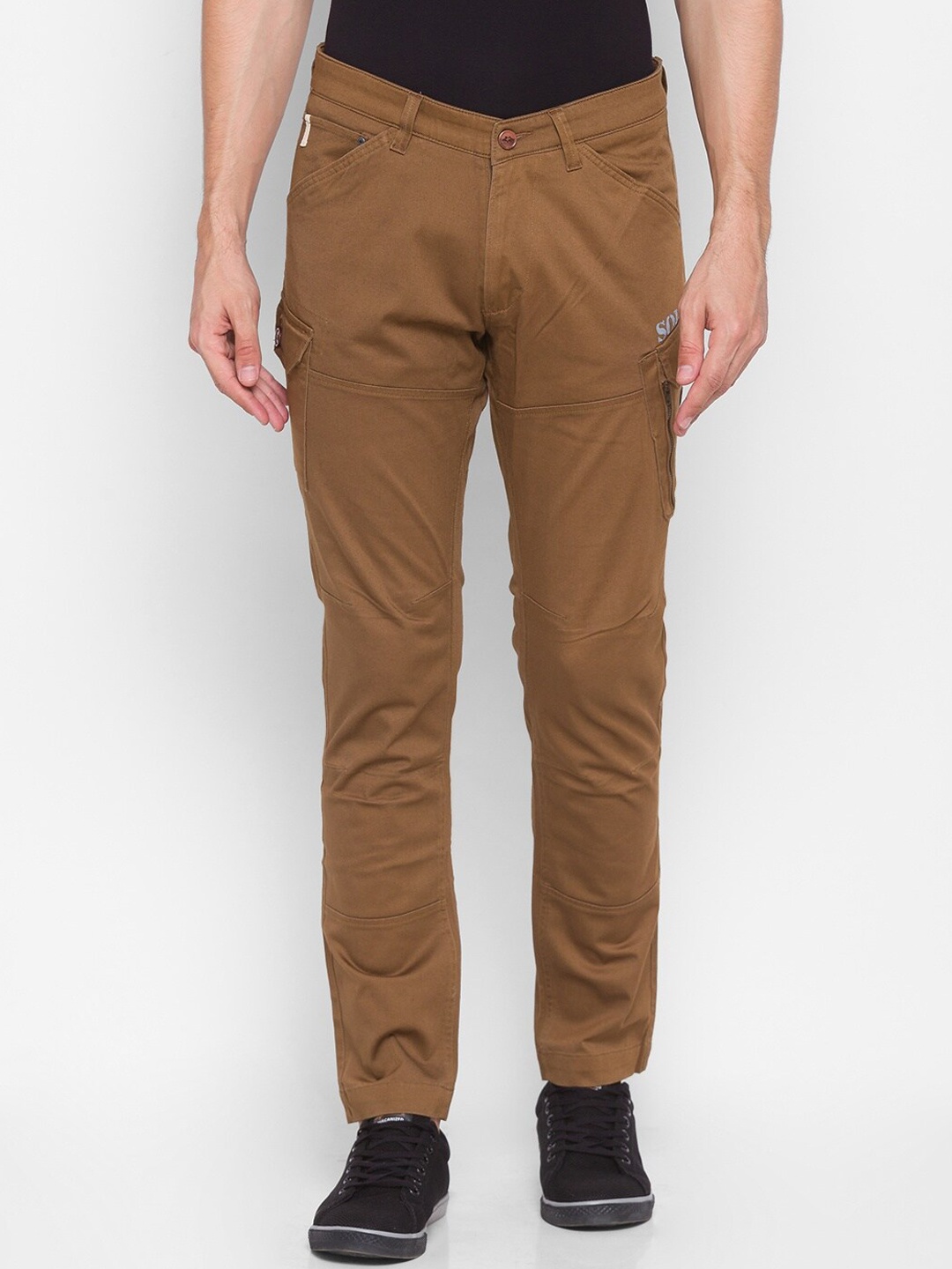 

SPYKAR Men Brown Pure Cotton Cargos Trousers