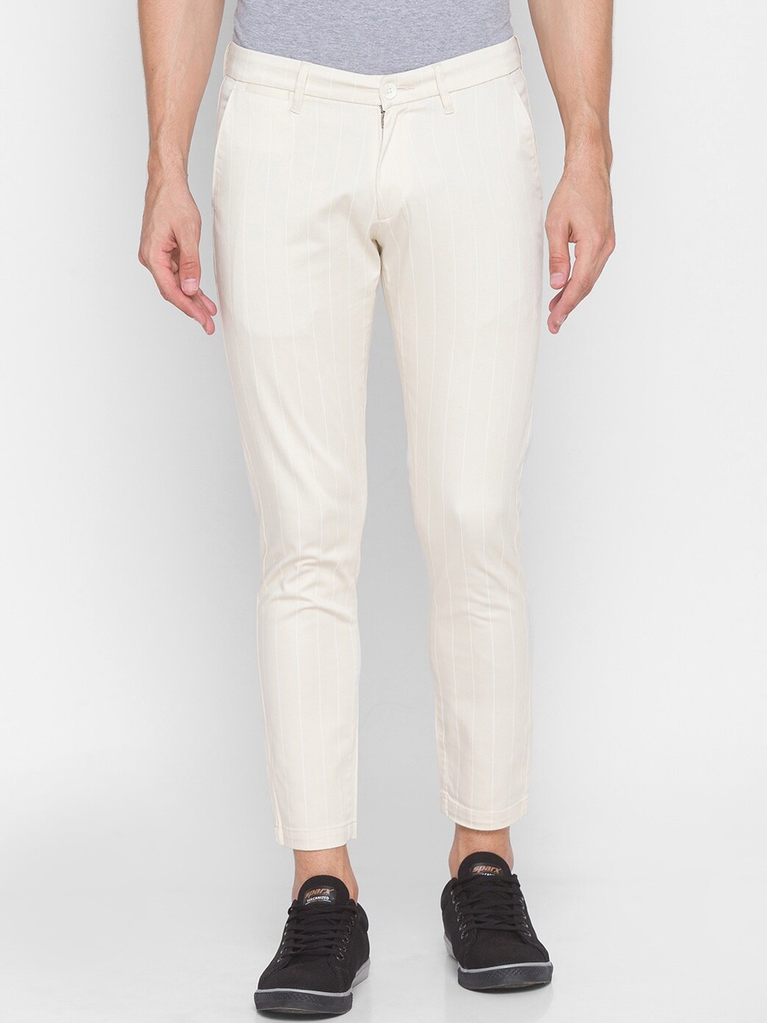 

SPYKAR Men White Slim Fit Pure Cotton Trousers