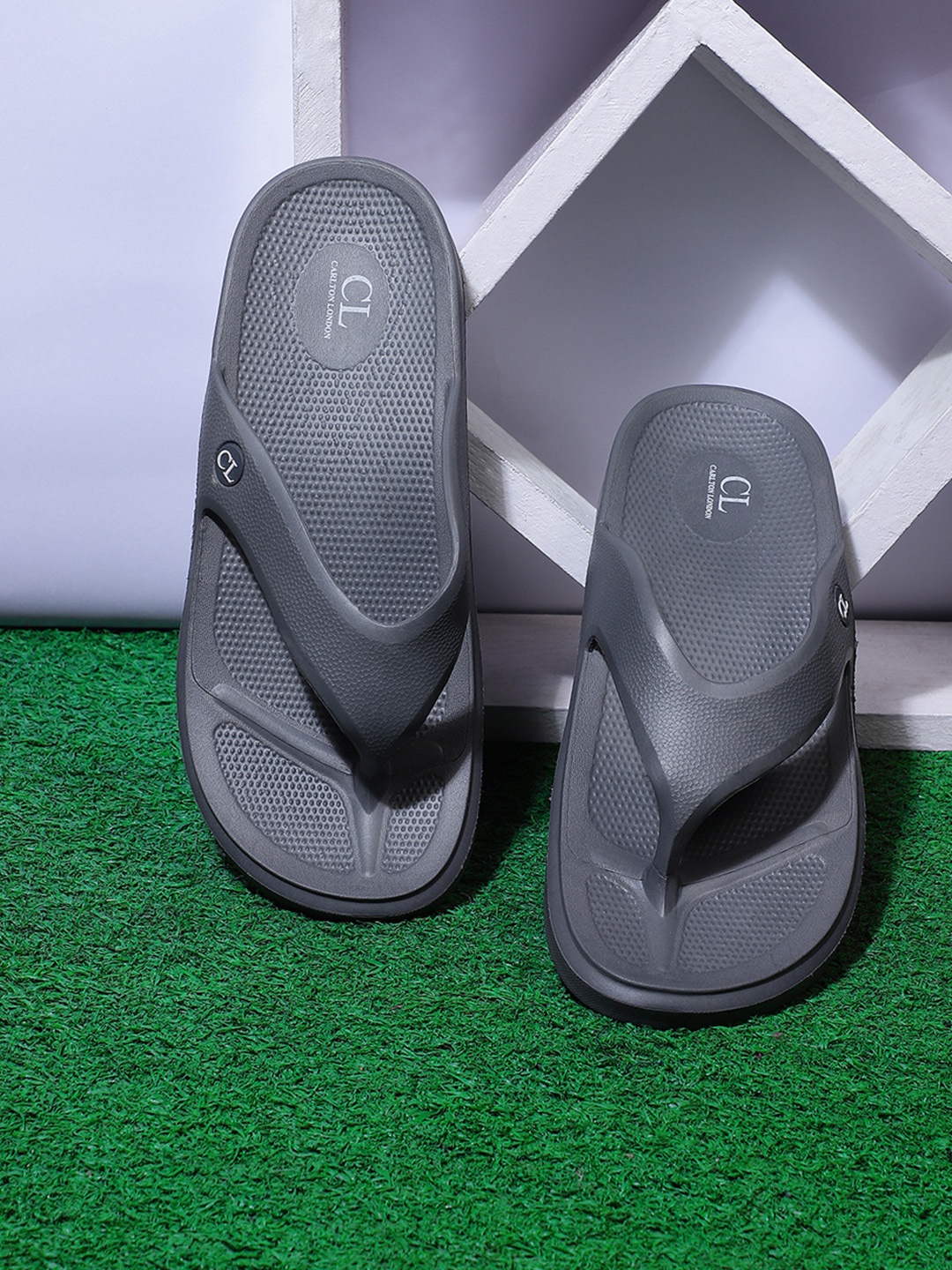 

Carlton London Men Grey Rubber Thong Flip-Flops