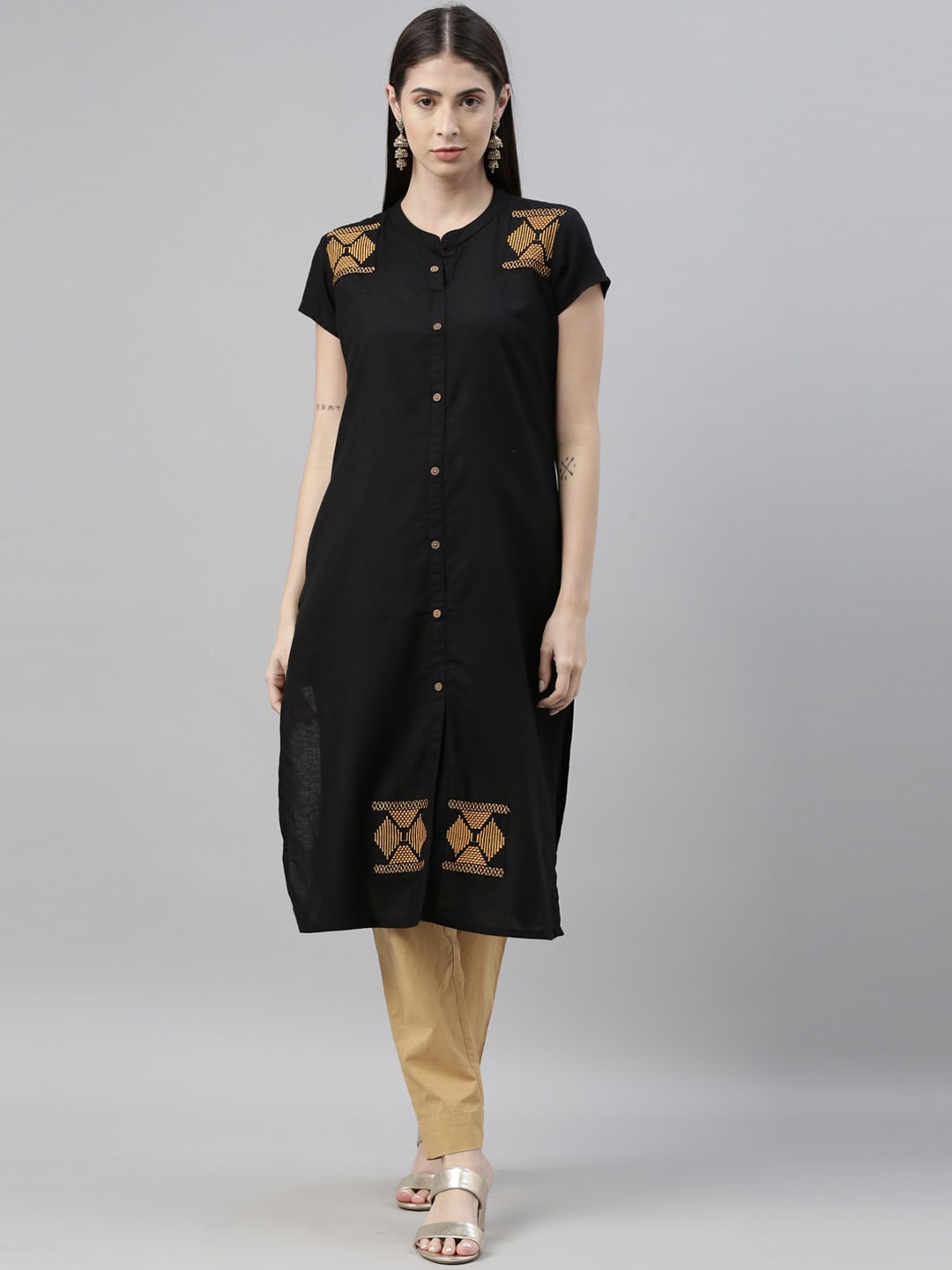 

Alena Women Black Embroidered Kurta