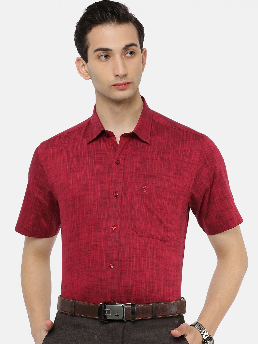 

Ramraj Men Red Slim Fit Floral Opaque Printed Formal Shirt