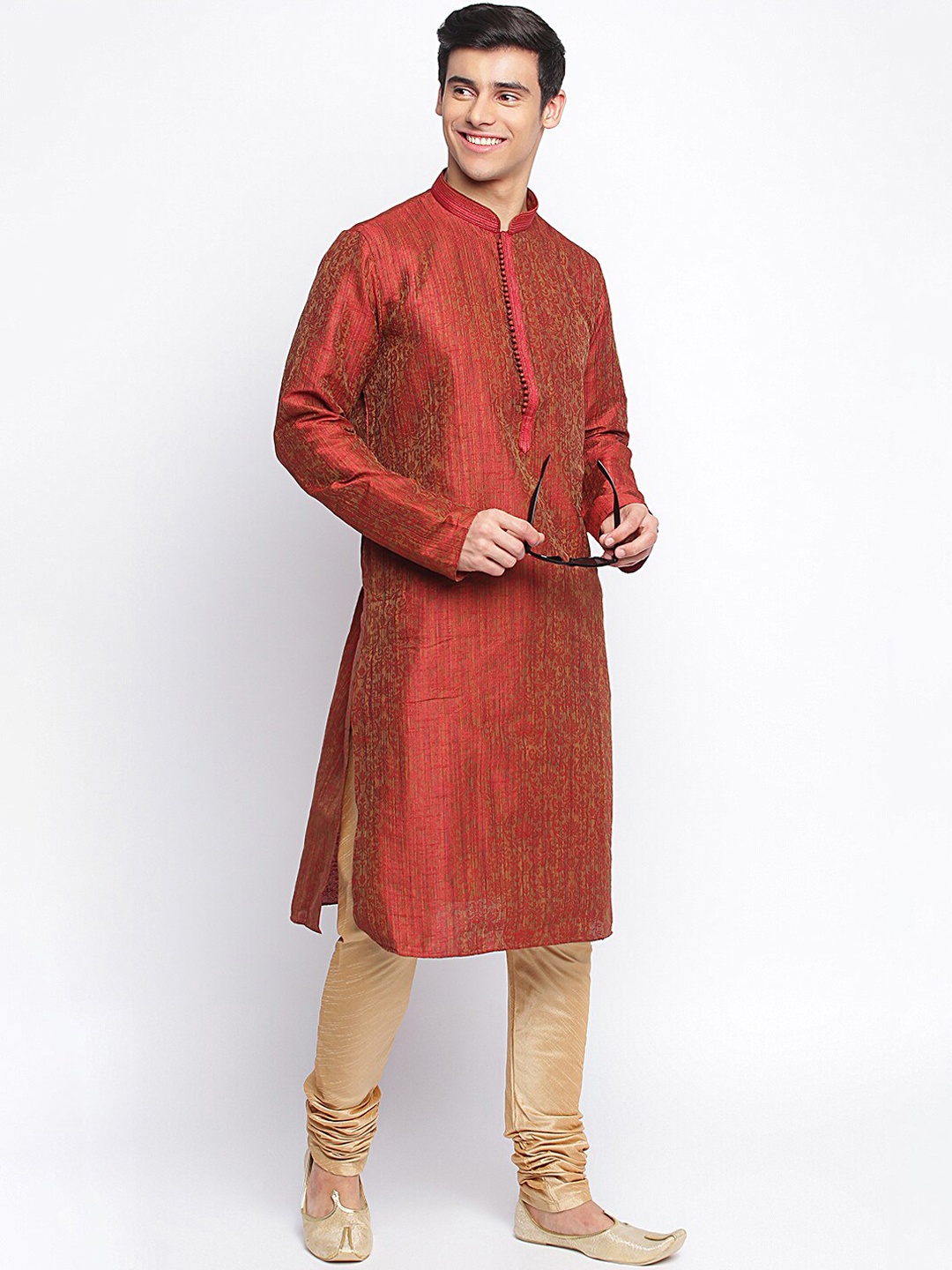 

Sanwara Men Maroon Regular Kurta with Churidar
