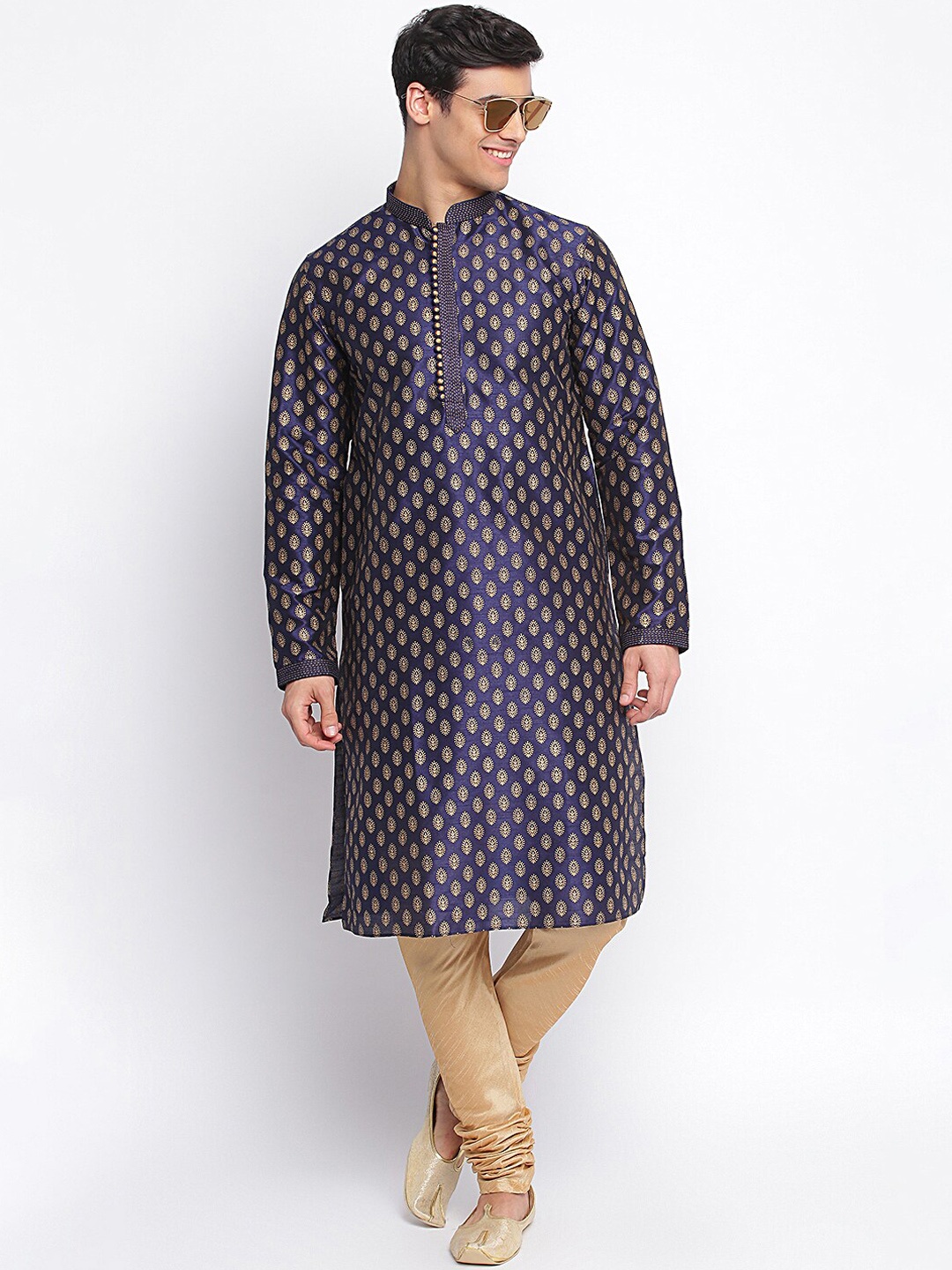 

Sanwara Men Blue Ethnic Motifs Regular Kurta with Churidar