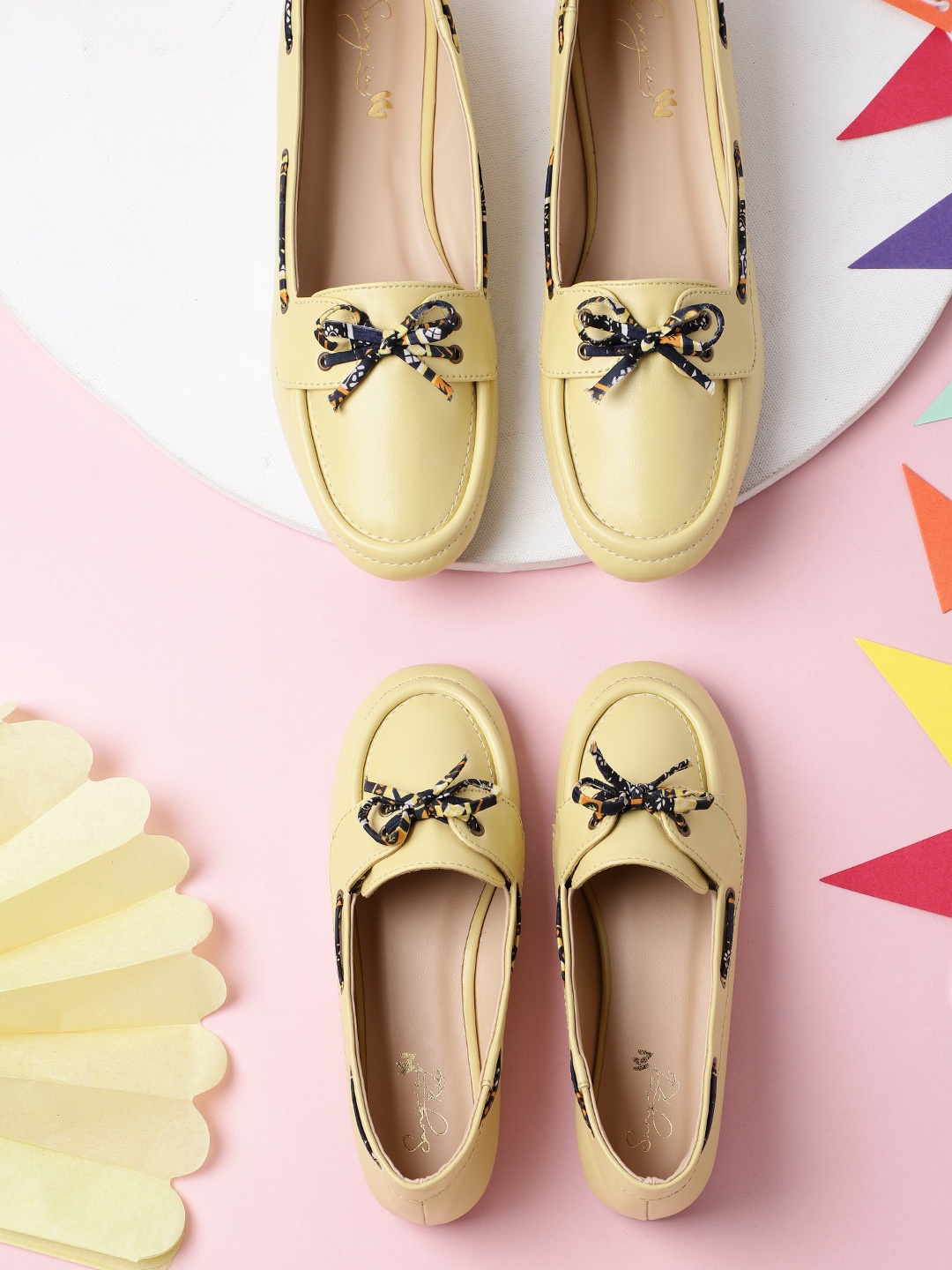 

Sangria Women Yellow Solid Boat Shoes