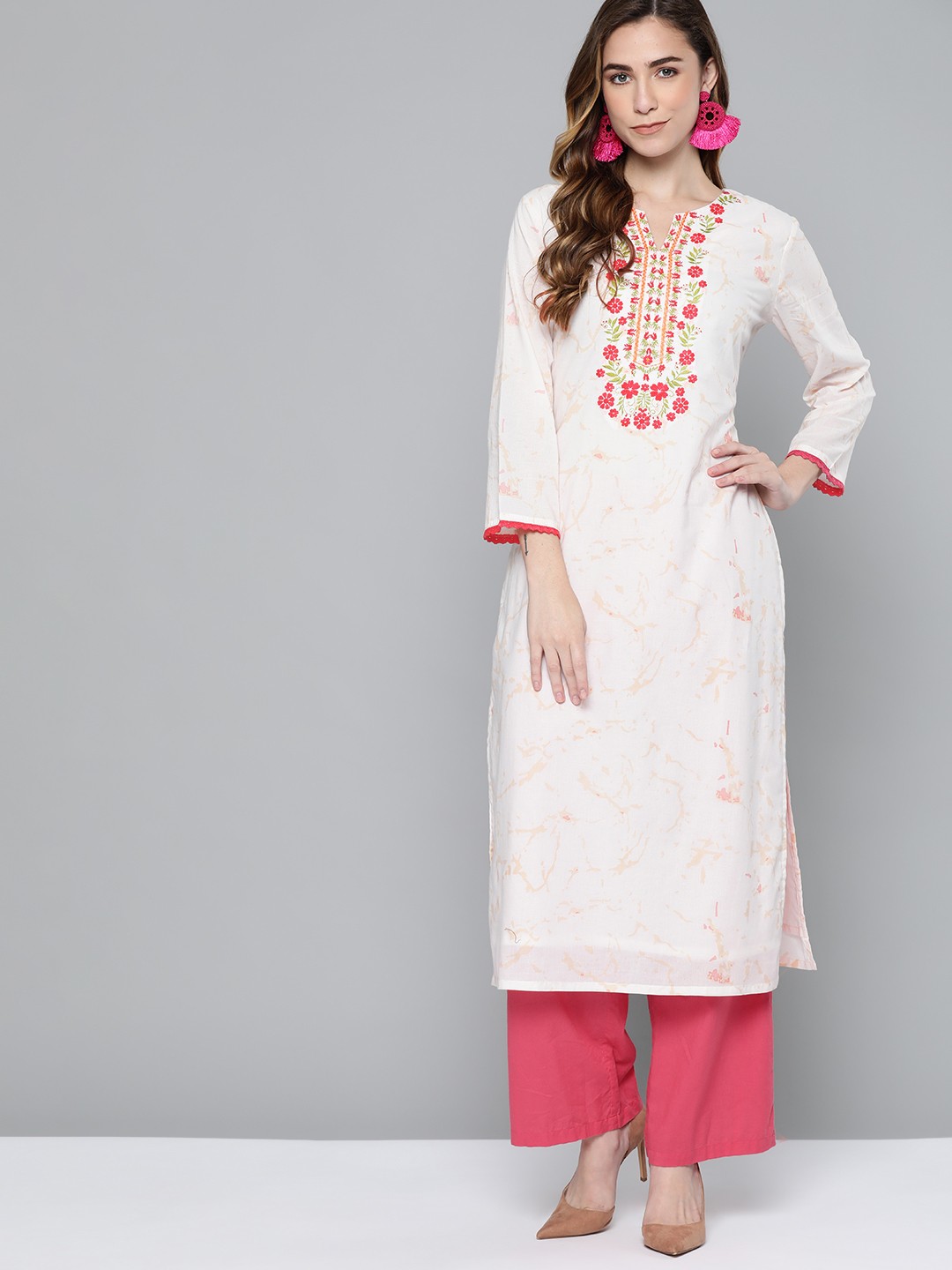 

HERE&NOW Women Off-White & Pink Cotton Floral Embroidered Kurta