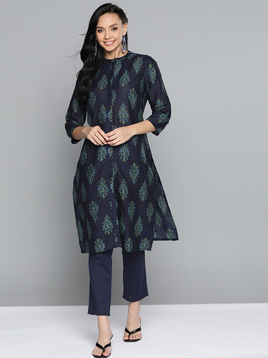 

HERE&NOW Women Navy Blue & Green Ethnic Motifs Print Kurta with Trousers