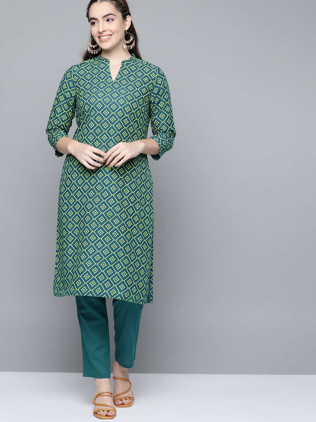 

HERE&NOW Women Teal Blue & Green Geometric Print Straight Kurta