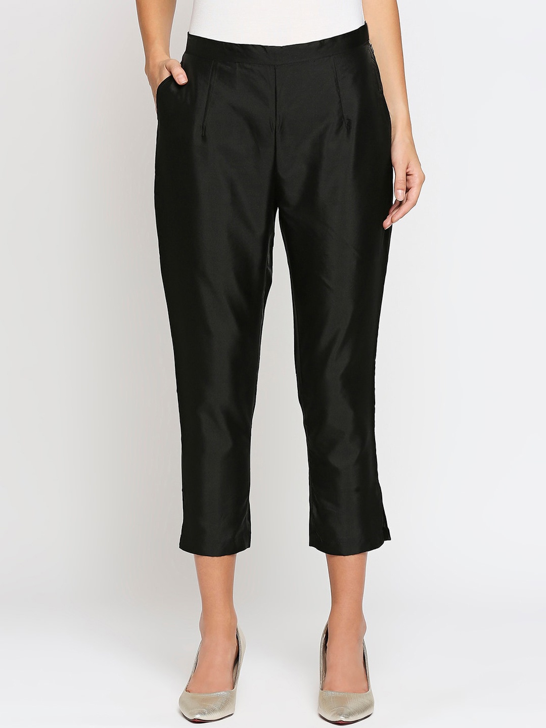 

Ira Soleil Women Black Mid Rise Cropped Trousers