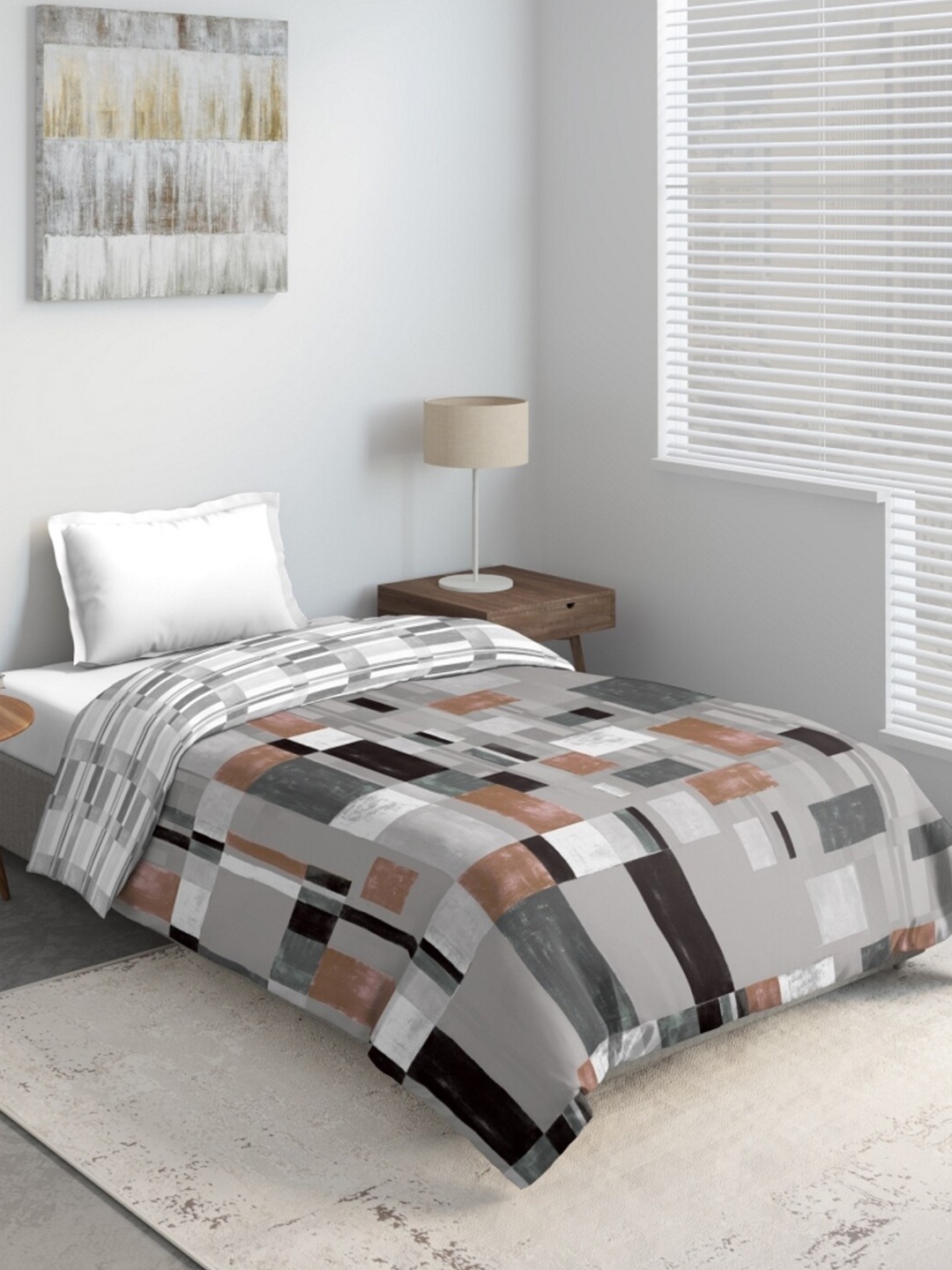 

DDecor Grey & White Geometric Printed Mild Winter 210 GSM Single Bed Comforter