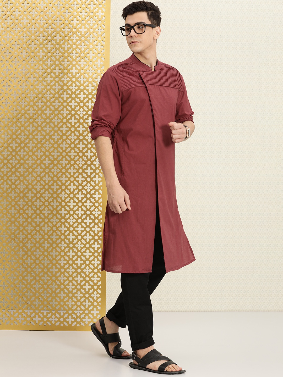 

House of Pataudi Men Maroon Solid Angrakha A-Line Rozana Kurta