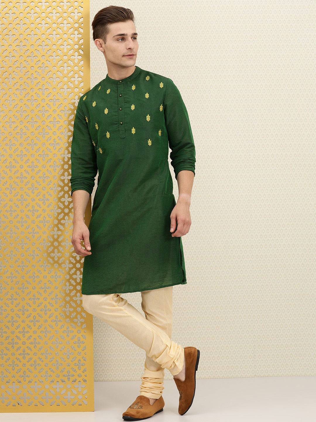 

House of Pataudi Men Green Ethnic Motifs Embroidered Thread Work Ethnic Kurta