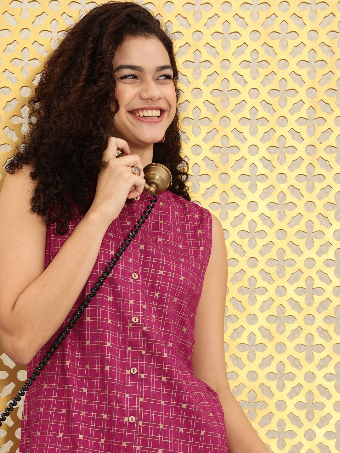 

Ode by House of Pataudi Women Magenta Checked Straight Rozana Kurta