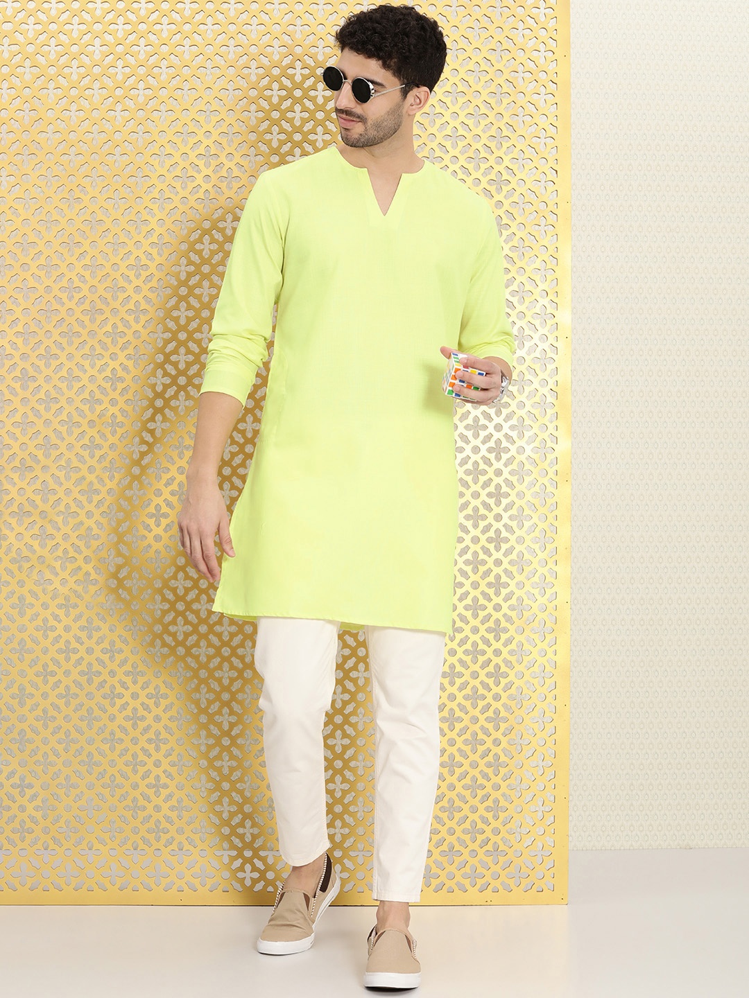 

Ode by House of Pataudi Men Lime Green Kurta