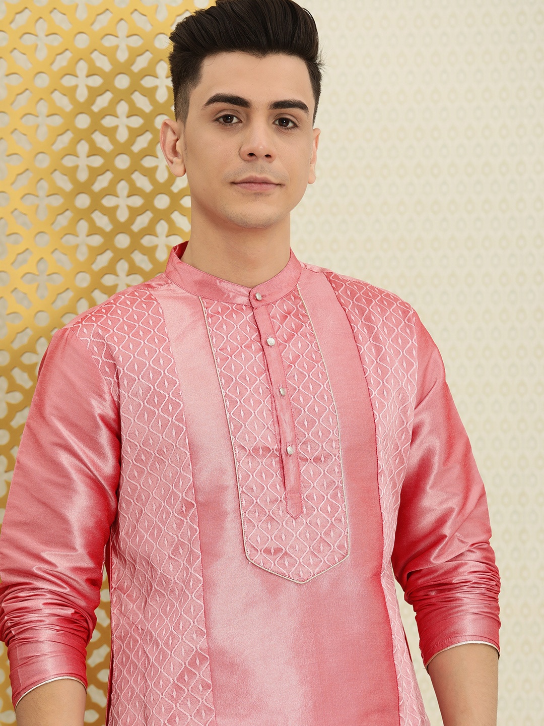 

House of Pataudi Men Pink Ethnic Motifs Embroidered Thread Work Kurta