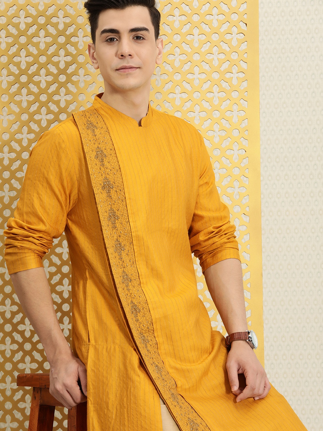 

House of Pataudi Men Mustard Yellow Stripe Embroidered Thread Work Jashn Kurta