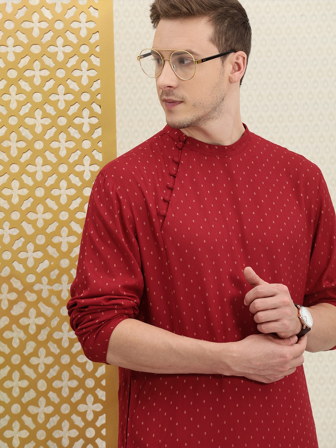 

House of Pataudi Men Red & Beige Printed Rozana Kurta