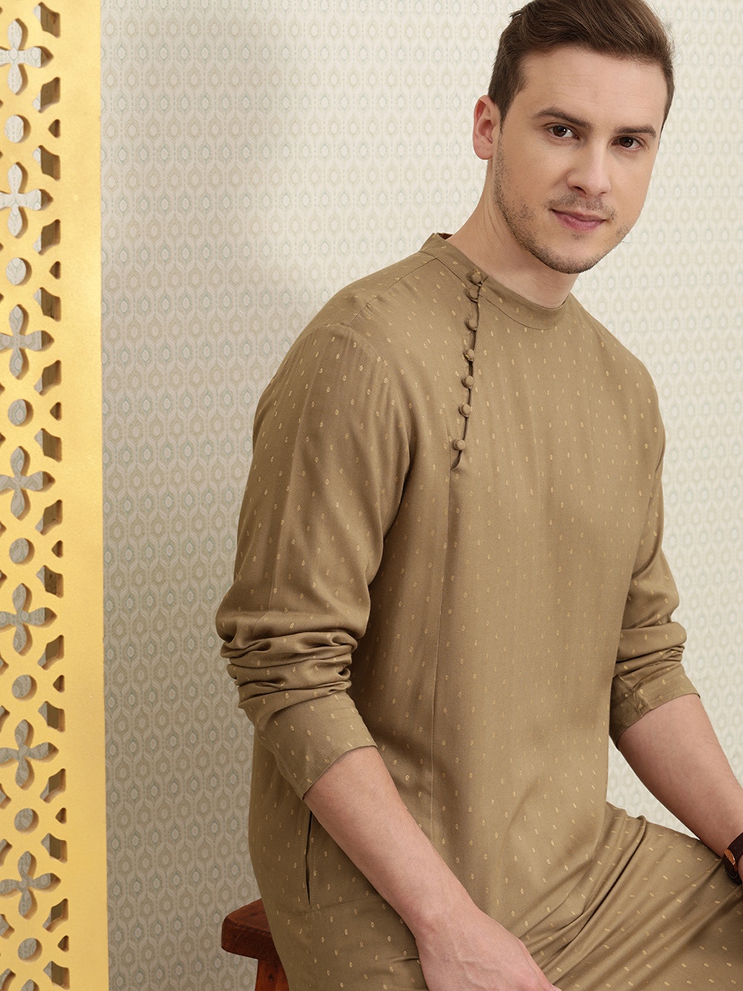 

House of Pataudi Men Brown & Beige Printed Rozana Kurta