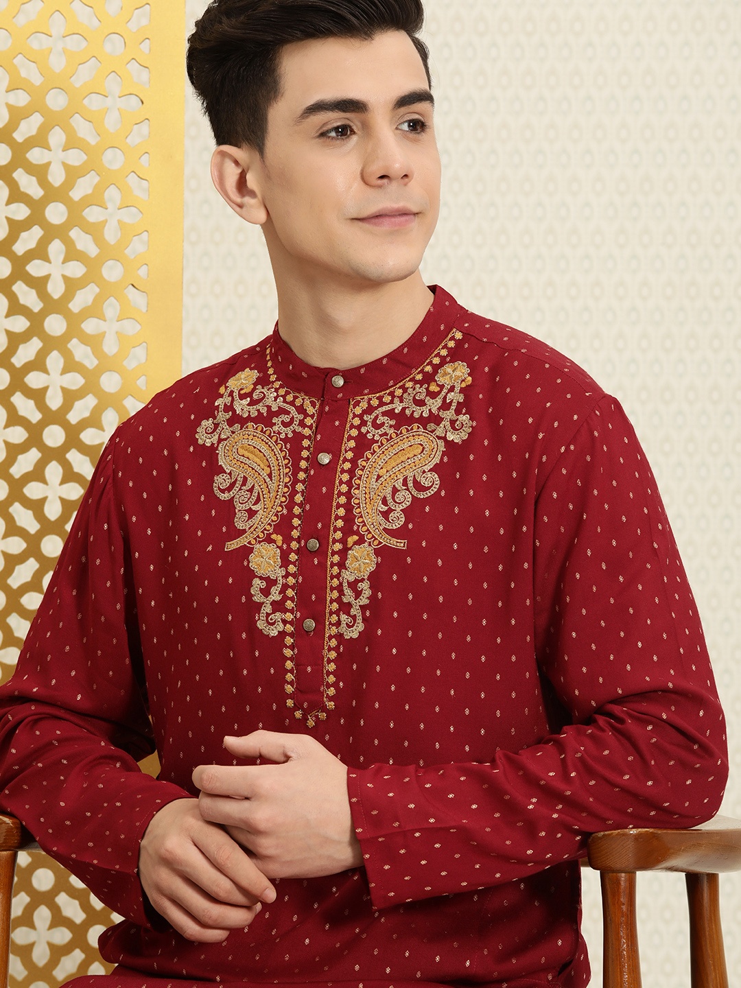 

House of Pataudi Men Maroon Ethnic Motifs Yoke Design Thread Work Jashn Kurta