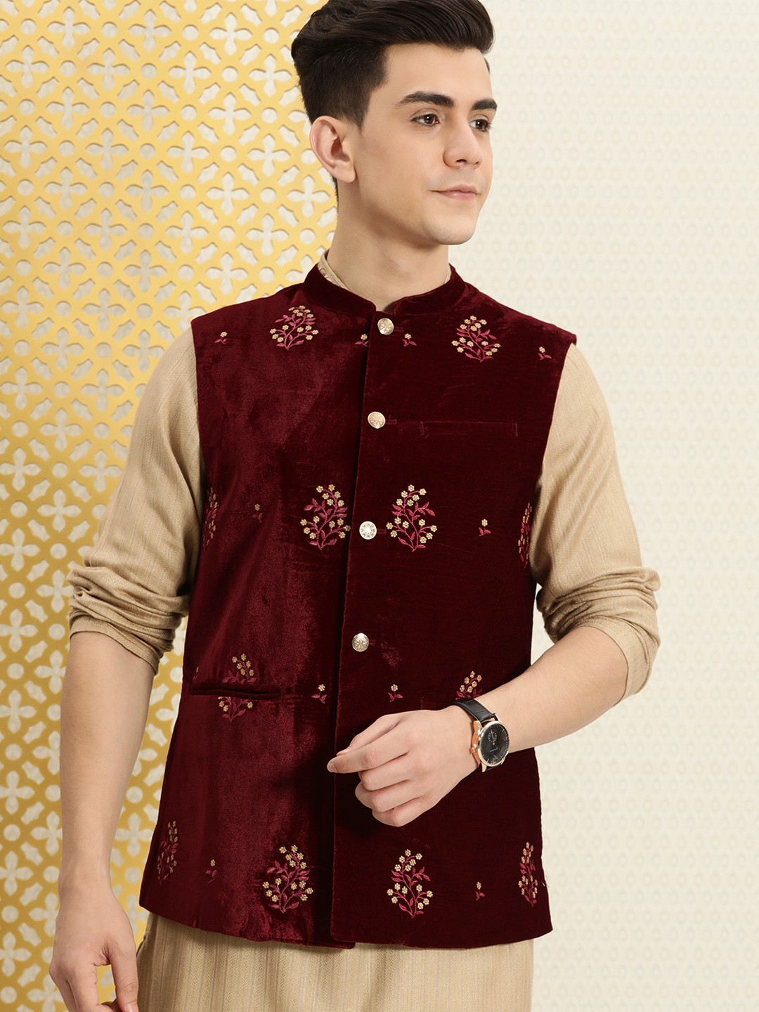 

House of Pataudi Men Maroon Floral Embroidered Jashn Velvet Nehru Jacket