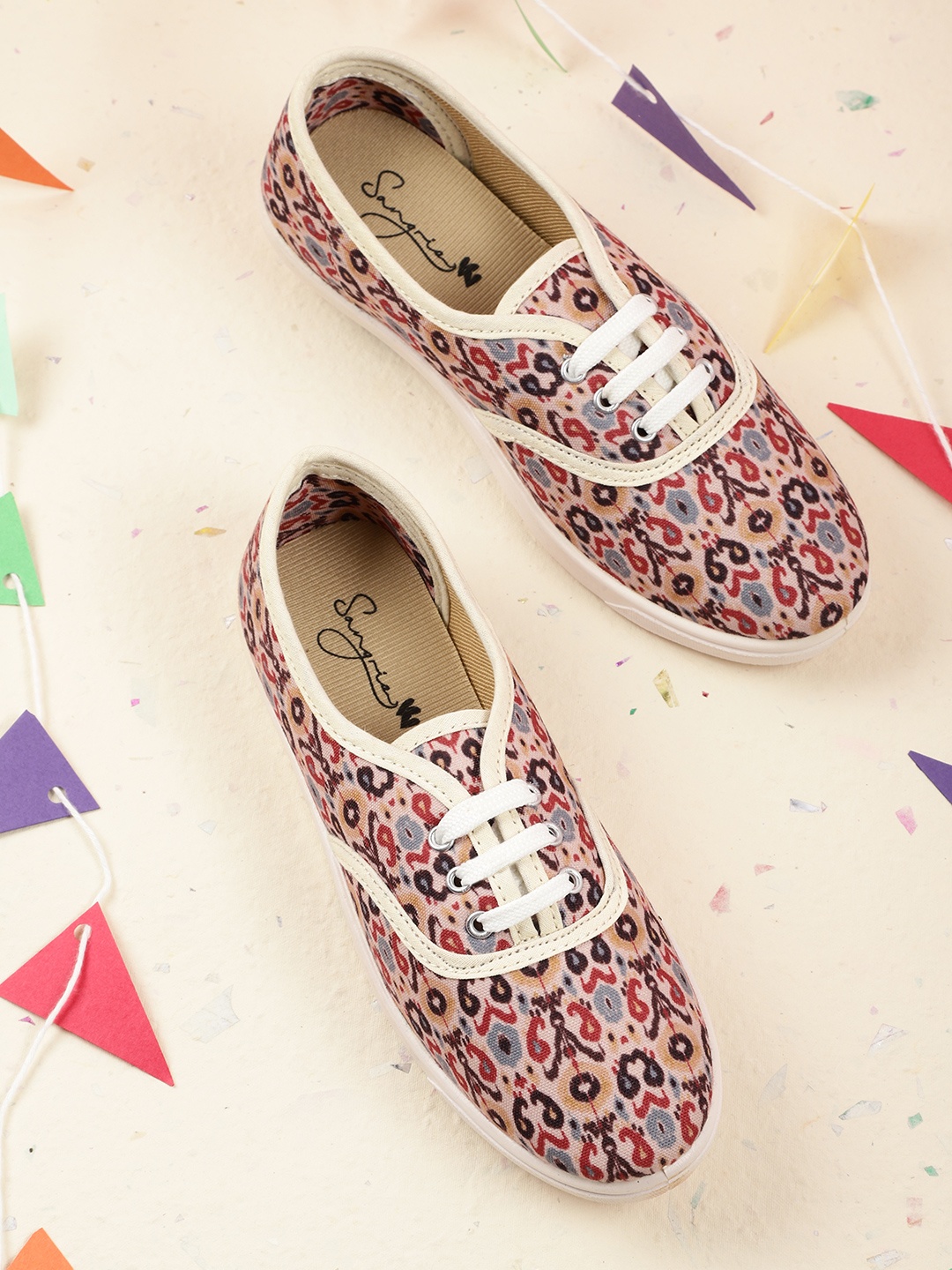 

Sangria Women Peach-Coloured & Red Printed Sneakers
