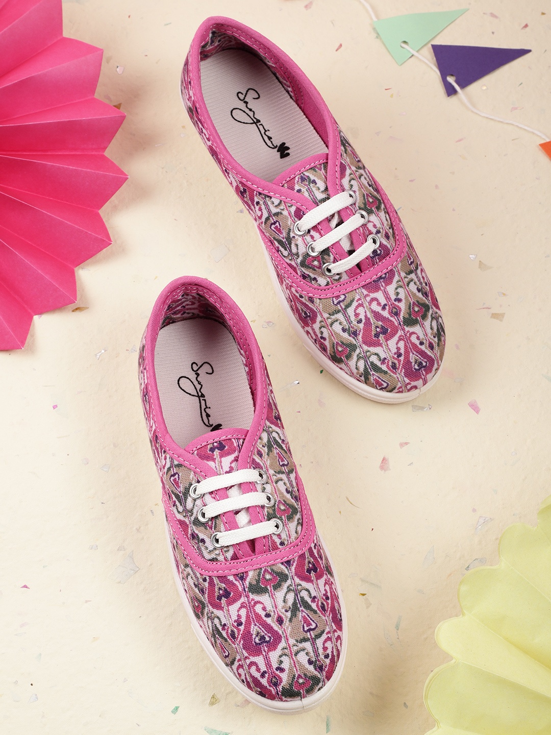 

Sangria Women Off White & Pink Printed Sneakers