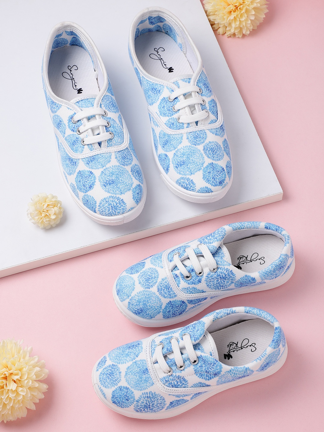 

Sangria Women Blue & White Floral Print Sneakers