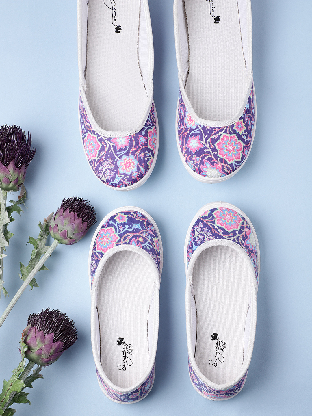 

Sangria Women Purple & Pink Floral Print Ballerinas