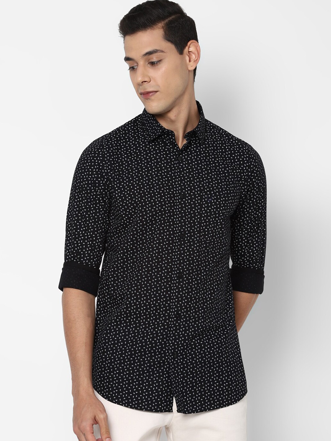 

Allen Solly Men Black Slim Fit Opaque Printed Casual Shirt