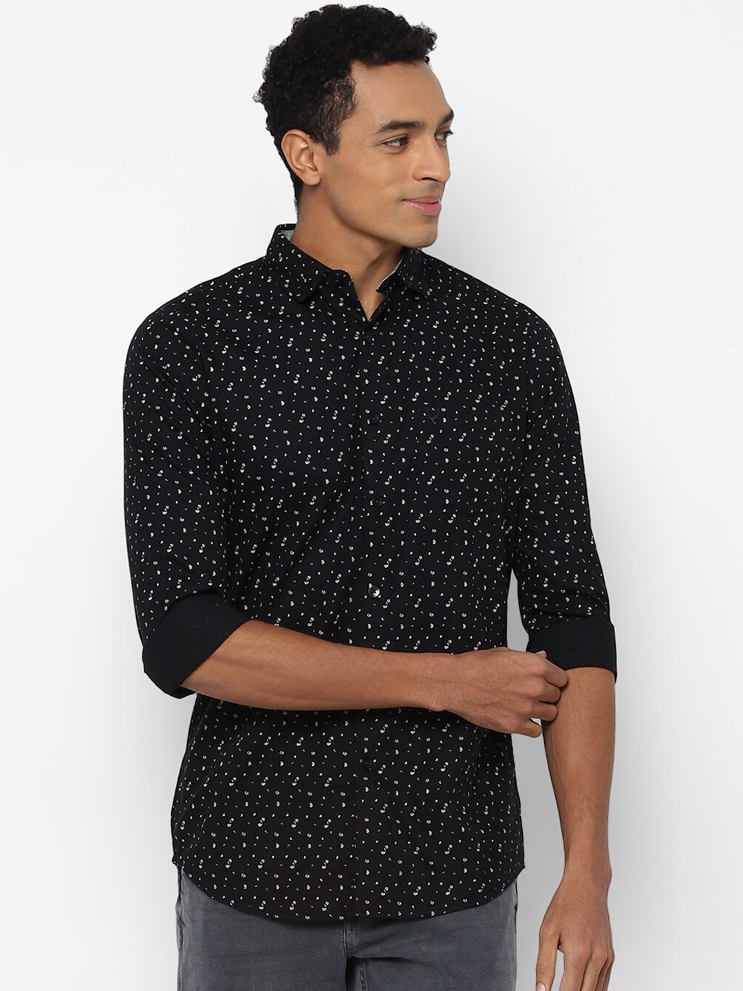 

Allen Solly Men Black Slim Fit Printed Cotton Casual Shirt