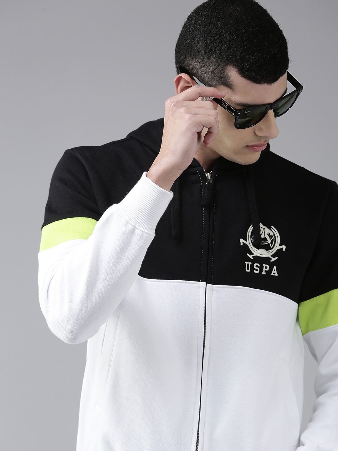 

U S Polo Assn Men White & Black Colourblocked Hooded Sweatshirt