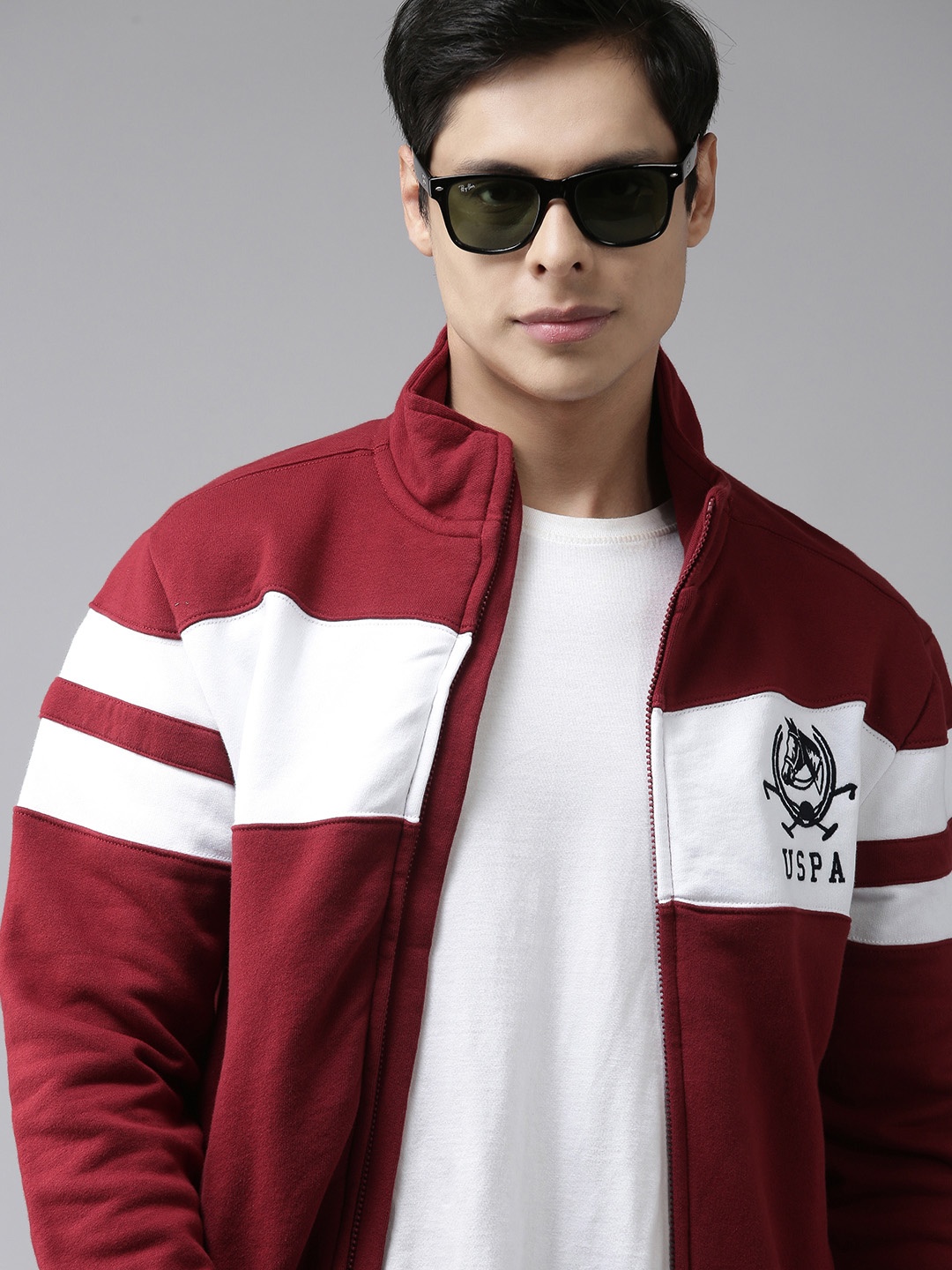 

U.S. Polo Assn. Men Maroon & White Pure Cotton Colourblocked Sweatshirt