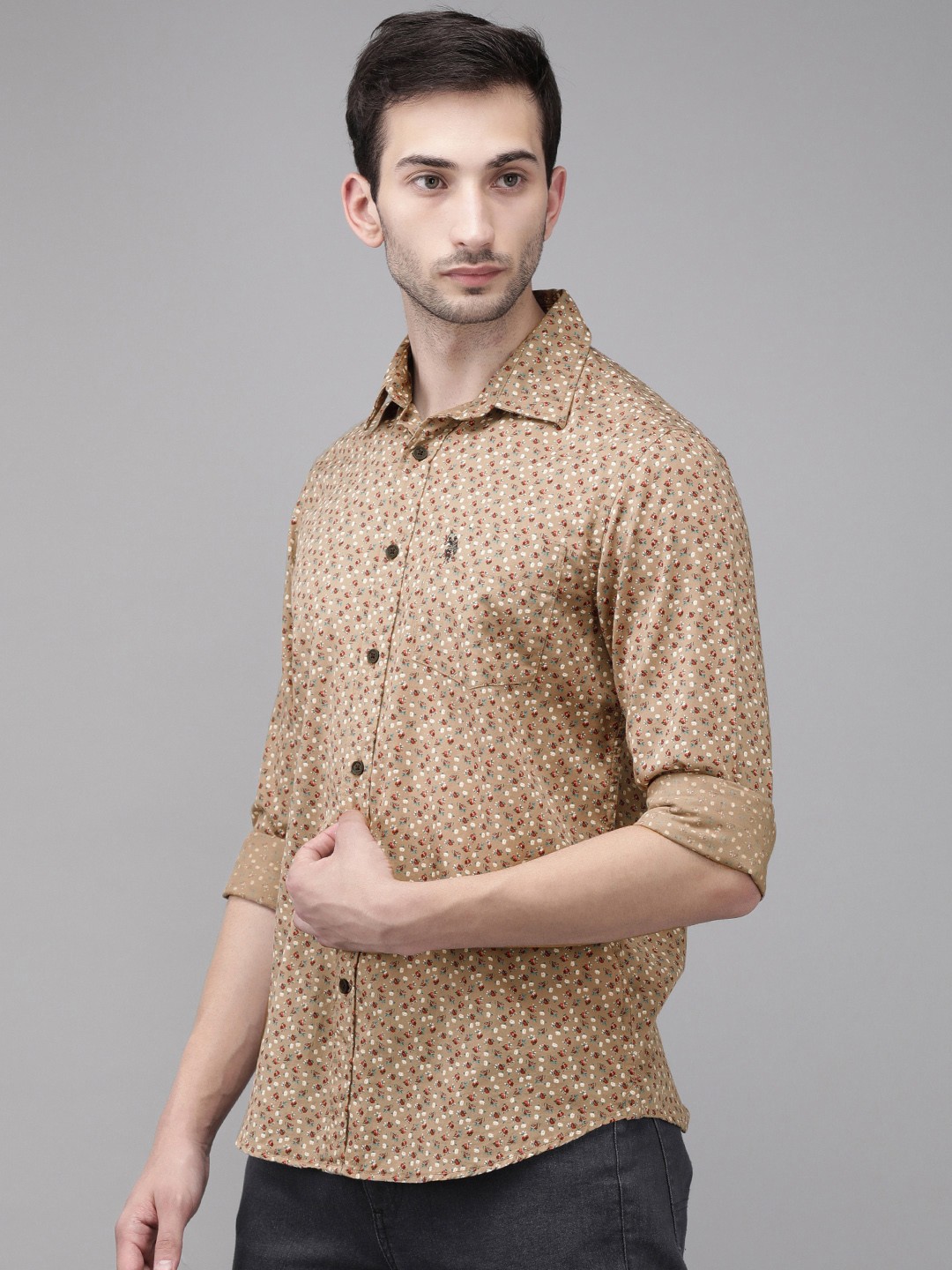 

U S Polo Assn Men Khaki & Red Floral Printed Tailored Fit Pure Cotton Casual Shirt