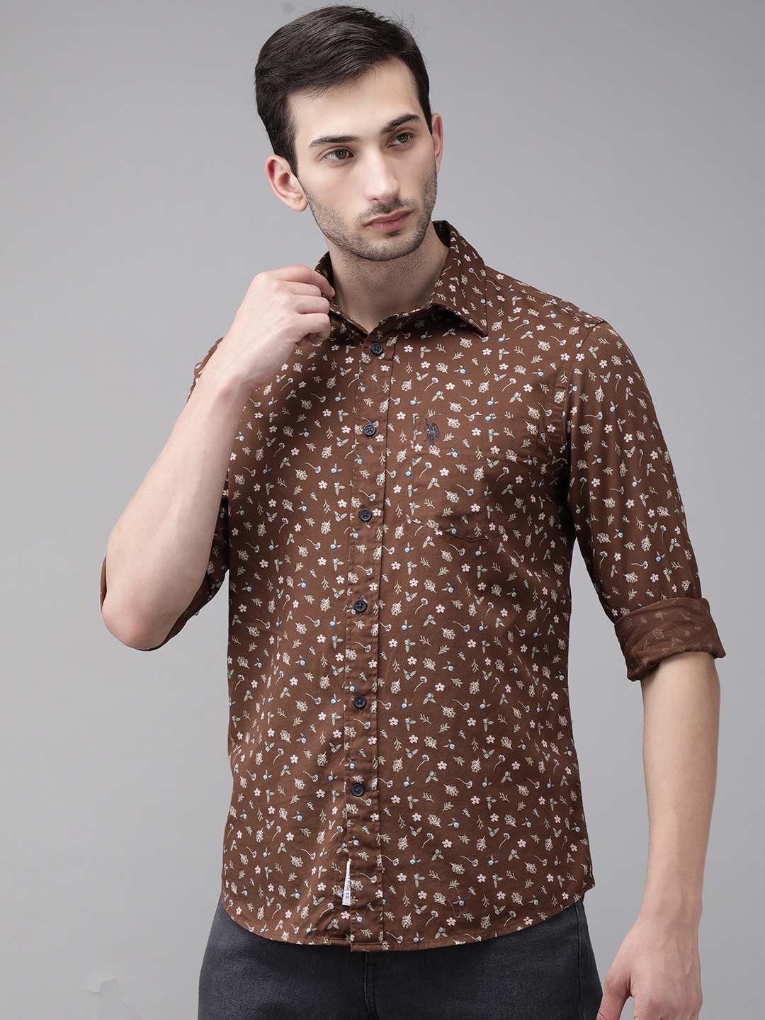 

U S Polo Assn Men Brown Tailored Fit Floral Printed Opaque Pure Cotton Casual Shirt