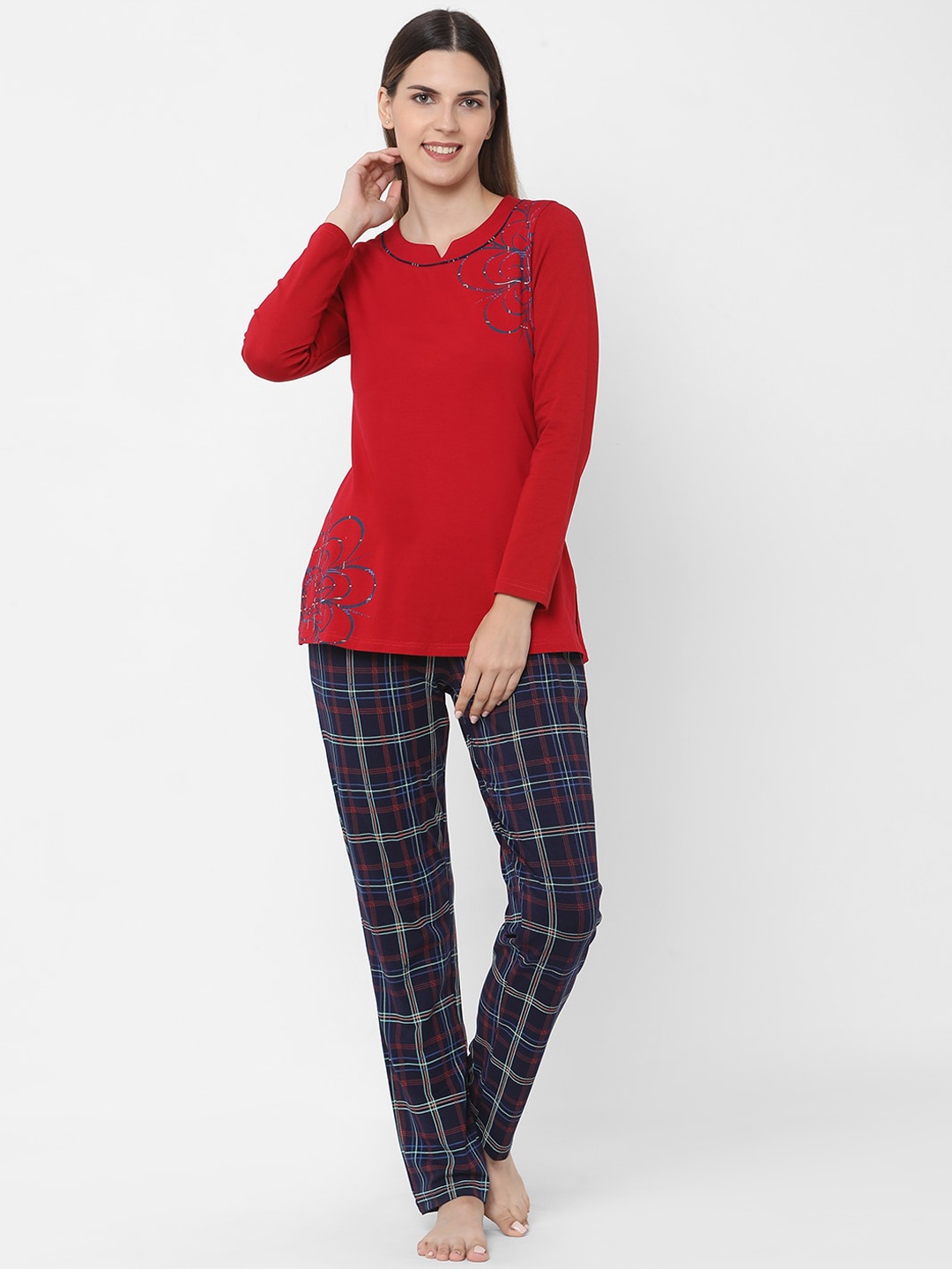 

Sweet Dreams Women Red & Navy Blue Printed Top & Pyjama Night suit