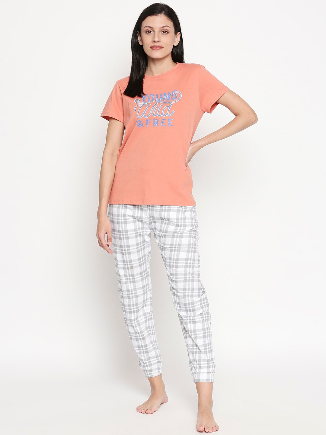 

People Women Coral & Grey Printed T-Shirt & Pyjama Night suit