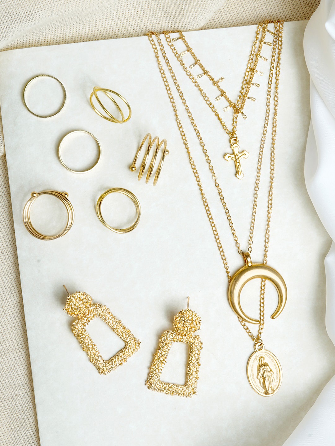 

JOKER & WITCH Gold-Plated Jewellery Set