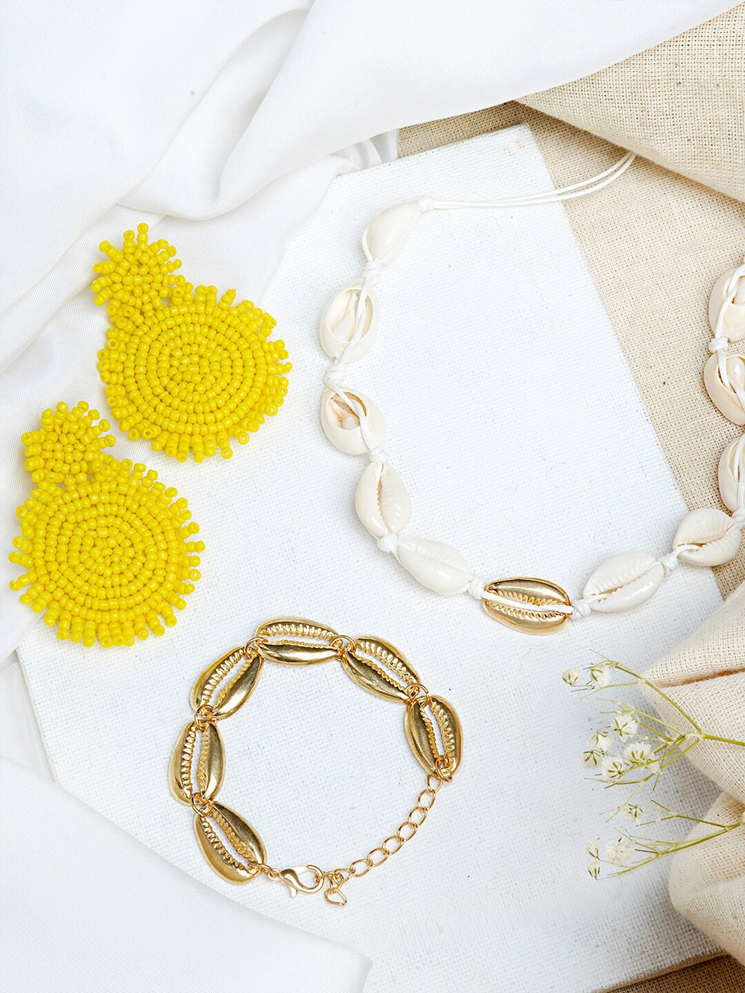 

JOKER & WITCH Gold-Plated Yellow & White Shell Jewellery Set