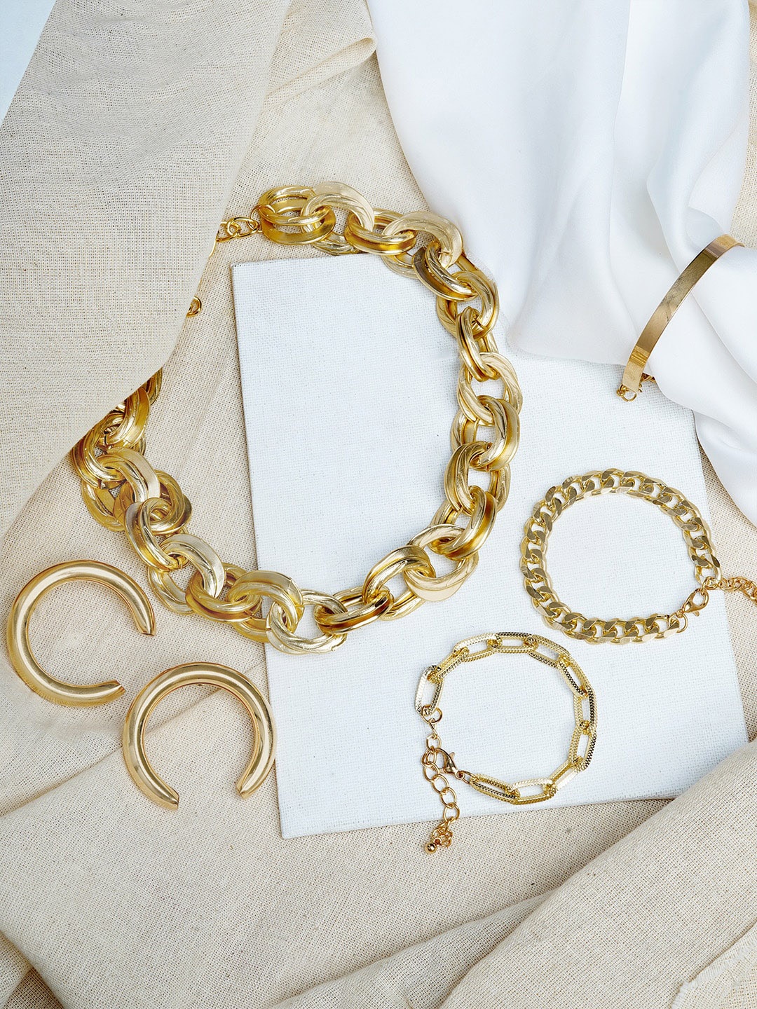 

JOKER & WITCH Gold-Plated Jewellery Set